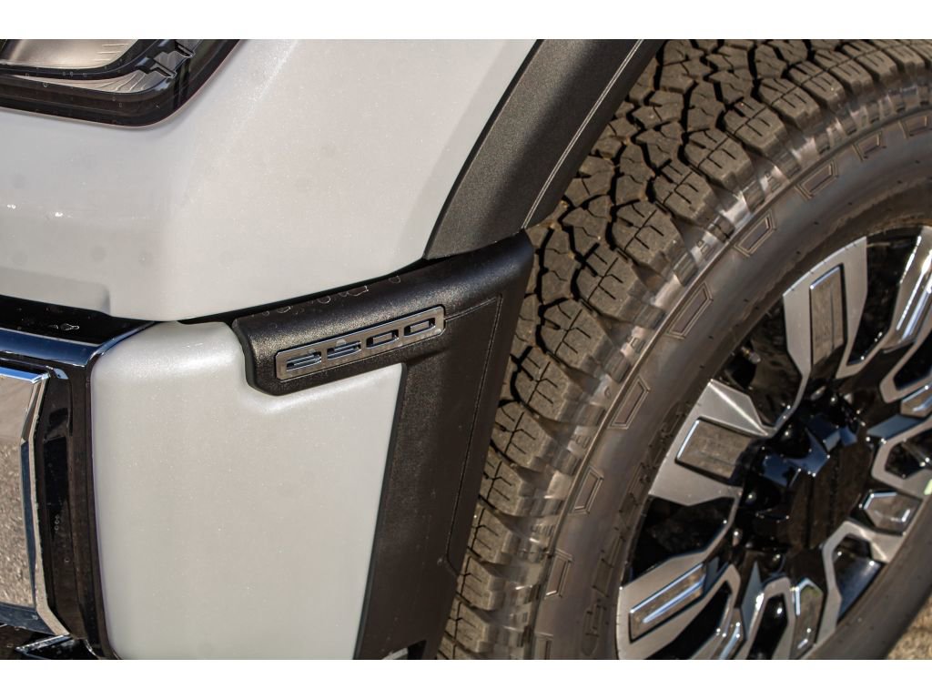 New 2026 GMC Sierra 2500 Denali w/ Denali Reserve Package image 12