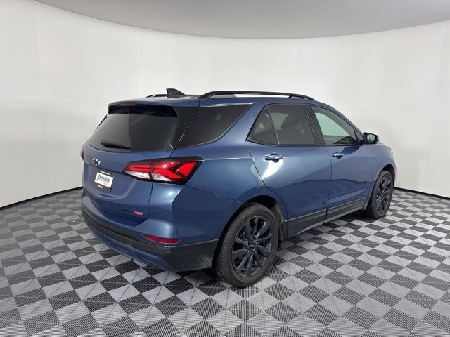 Used 2024 Chevrolet Equinox RS w/ RS Leather Package image 3
