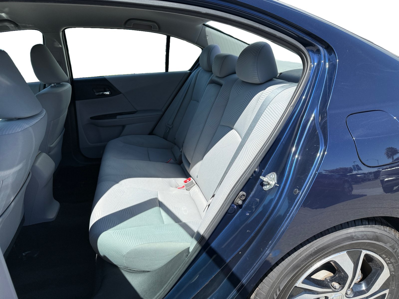 Used 2016 Honda Accord LX image 16