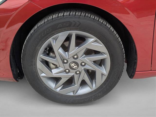 Used 2024 Hyundai Elantra SEL FWD image 23