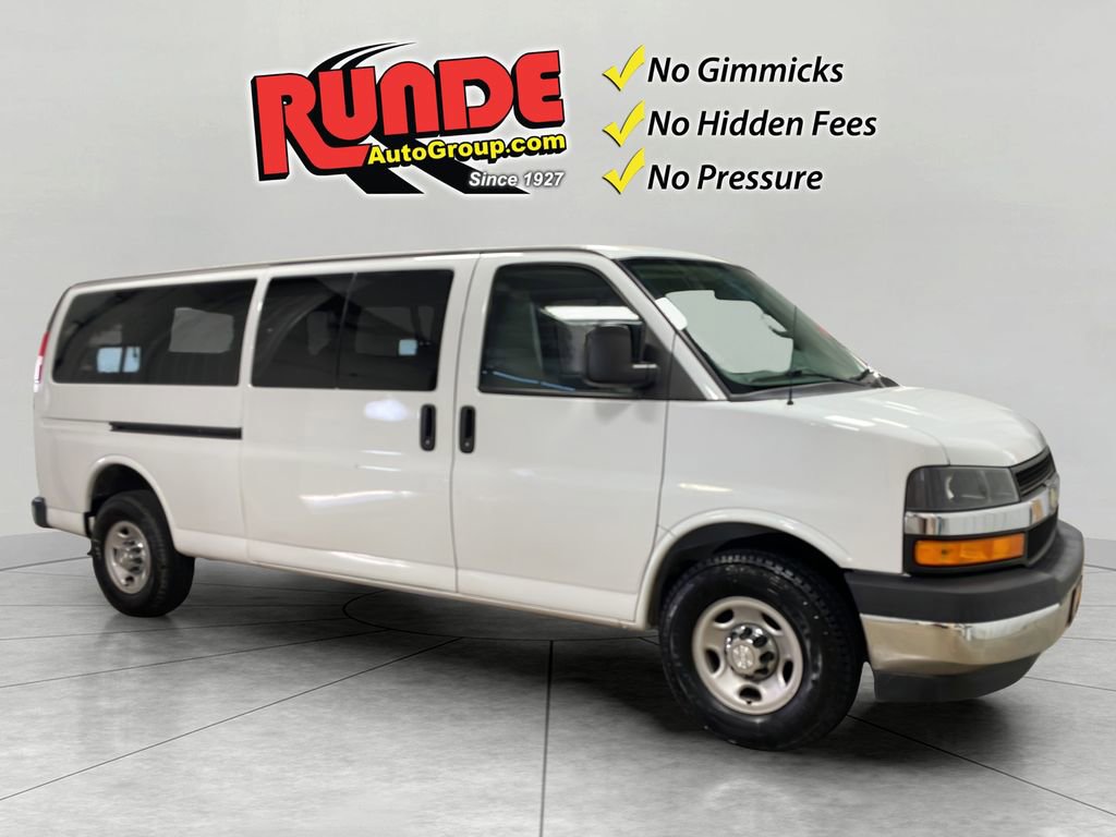 Used 2018 Chevrolet Express 3500 LT w/ LT Preferred Equipment Group RWD image 8