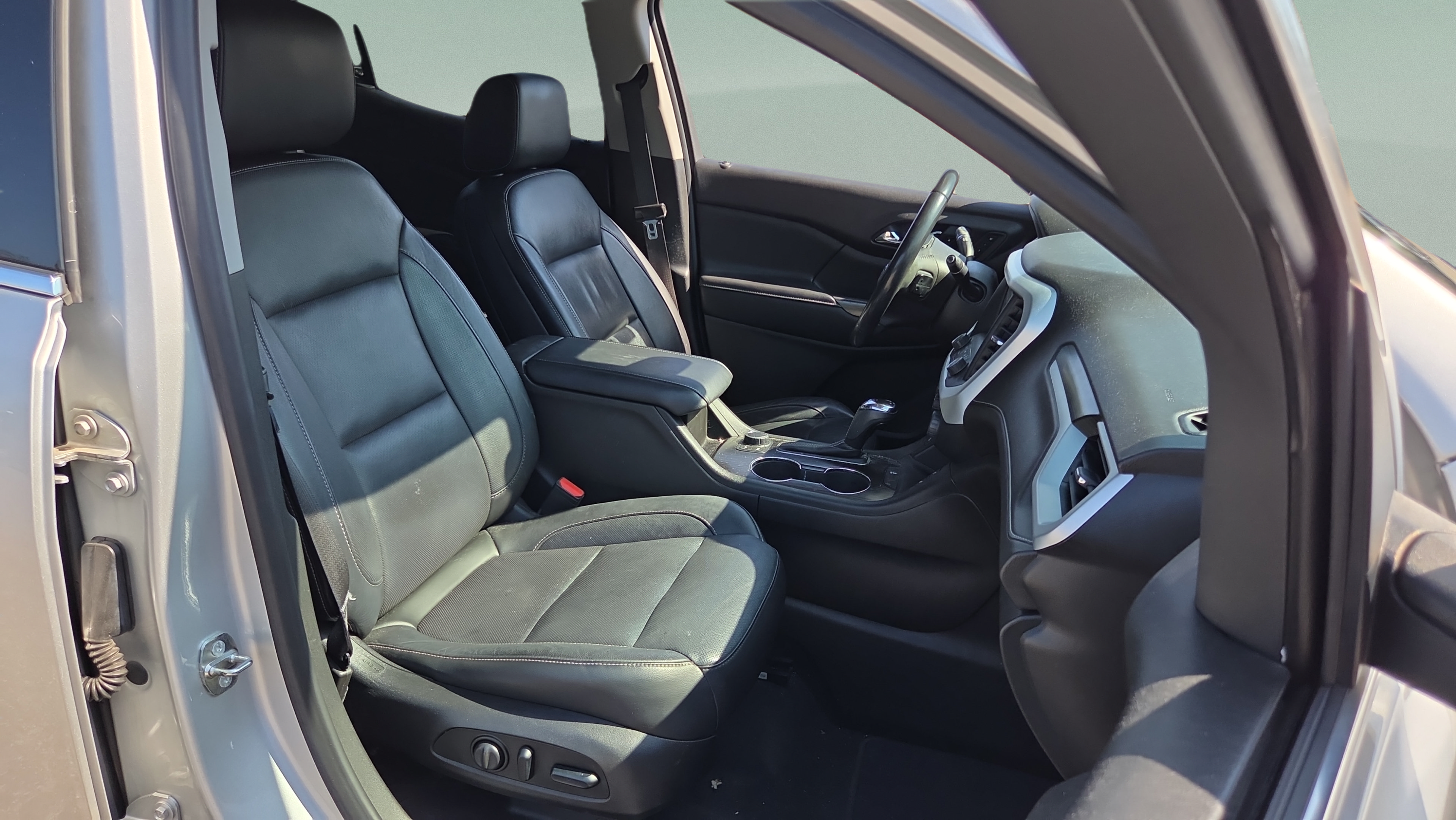 Used 2018 GMC Acadia SLT AWD/4WD image 15