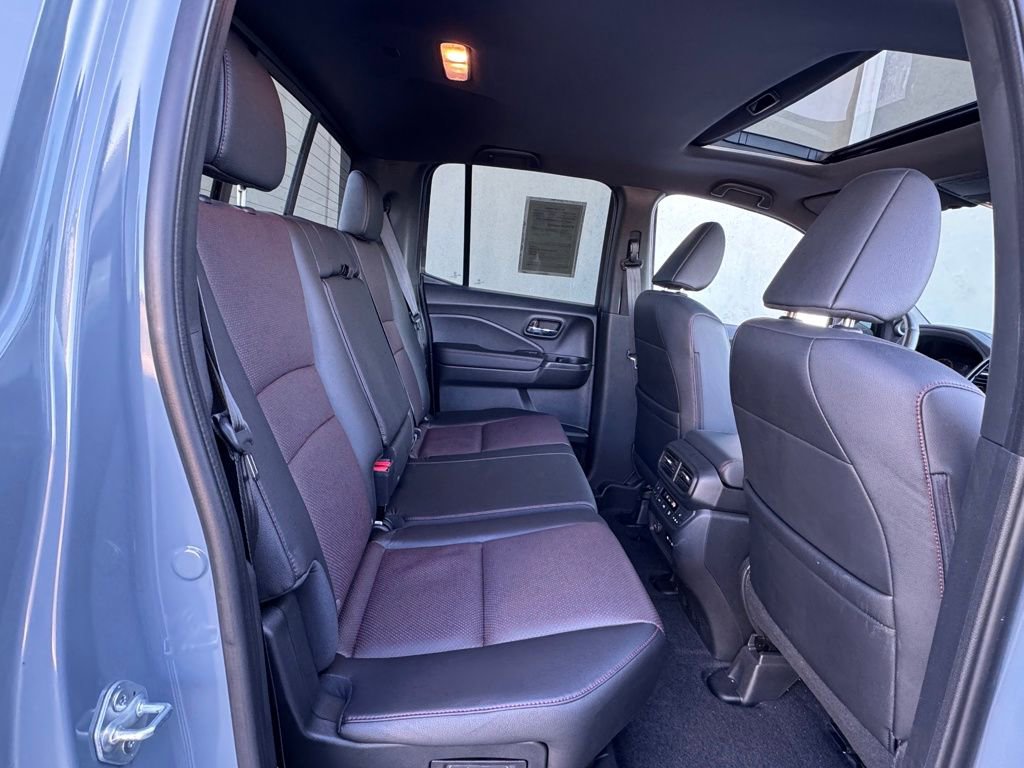 Used 2025 Honda Ridgeline Black Edition image 30