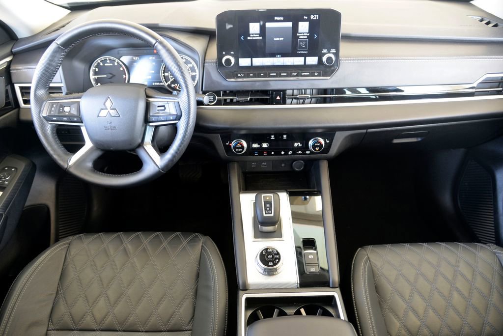 Used 2022 Mitsubishi Outlander SEL image 17