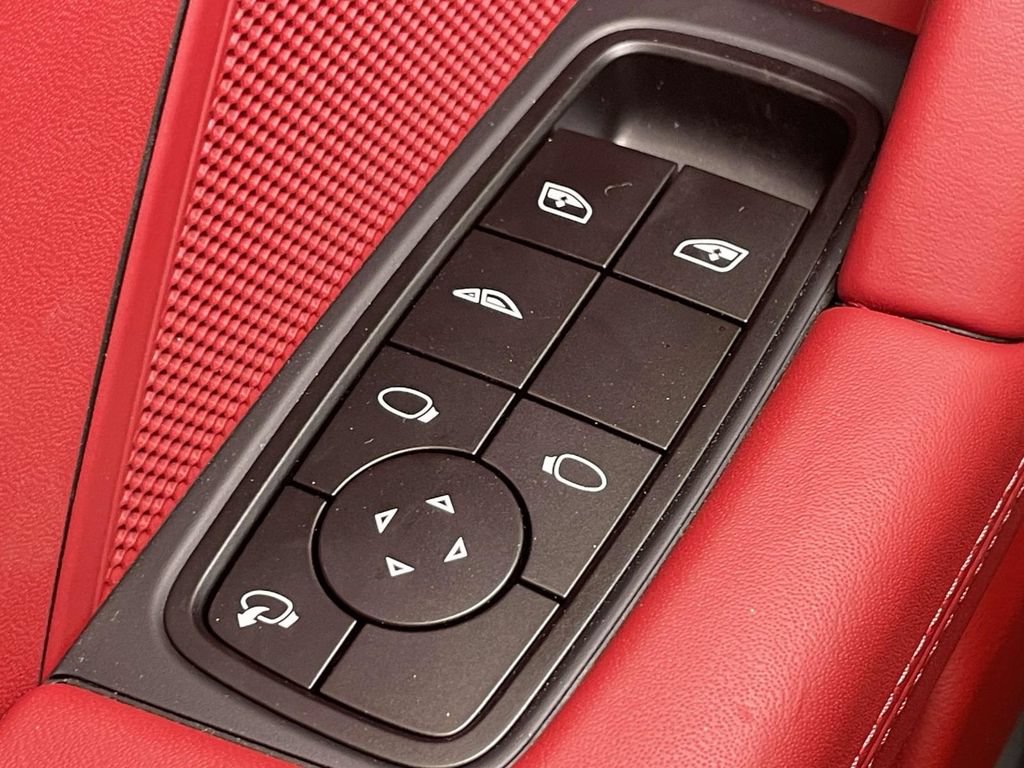 Used 2026 Porsche 911 Carrera 4S AWD/4WD image 35