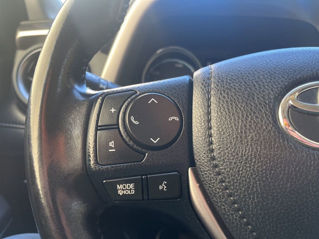 Used 2018 Toyota RAV4 XLE image 19