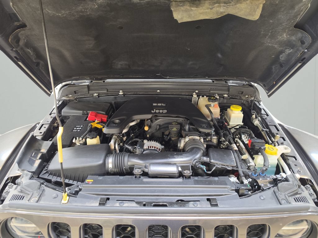 Used 2021 Jeep Gladiator Rubicon AWD/4WD image 9