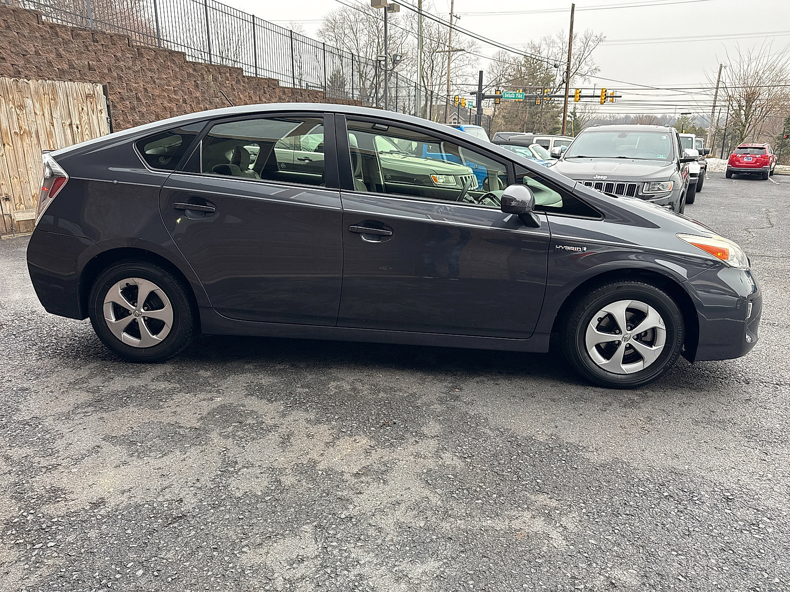 Used 2012 Toyota Prius Two image 2