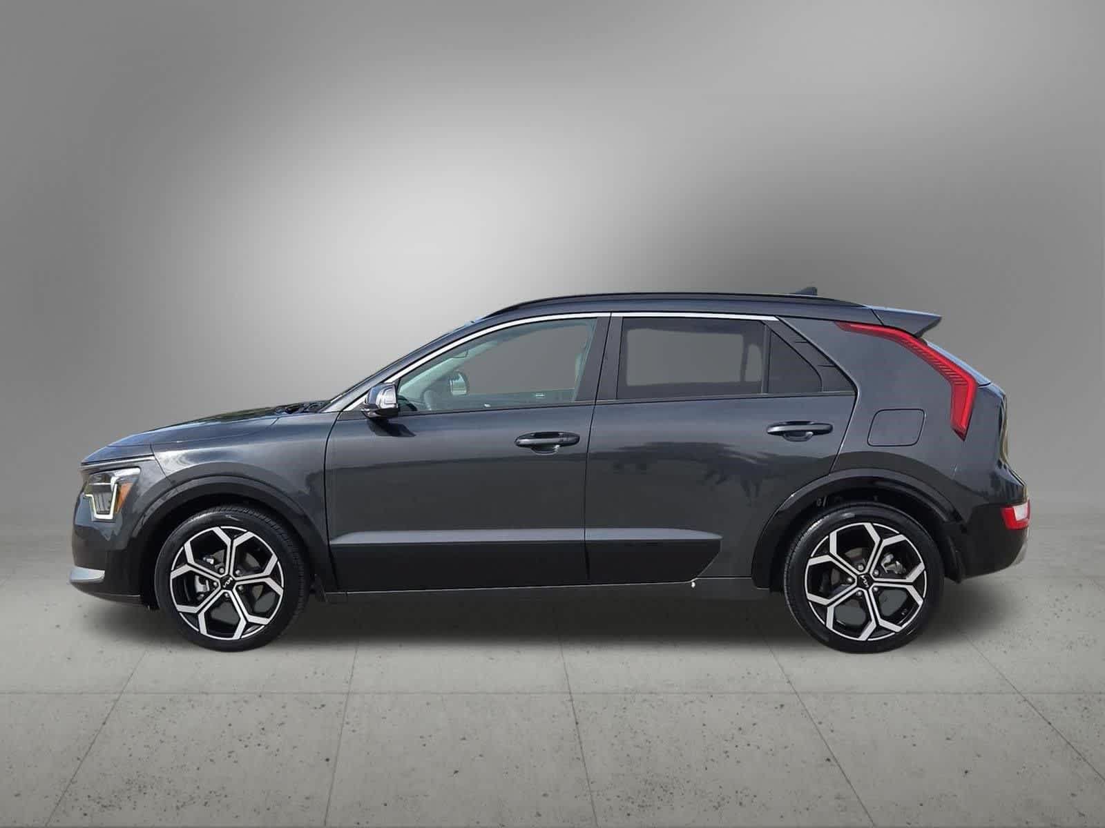 Certified 2024 Kia Niro EX Touring FWD image 3