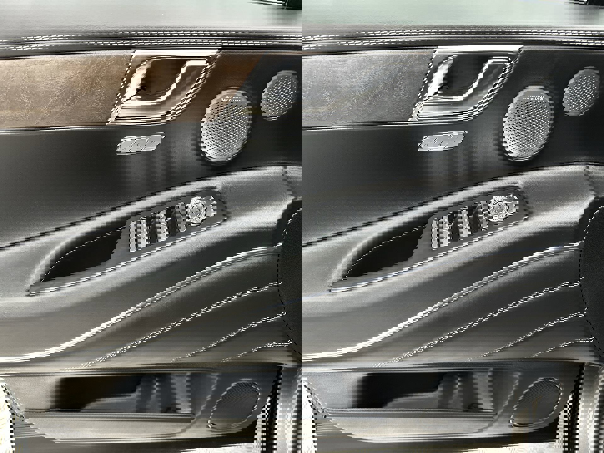 Certified 2026 Genesis GV80 2.5T Advanced image 13