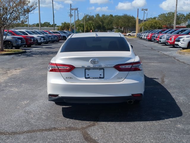 Used 2019 Toyota Camry XLE w/ Navigation Package FWD image 7