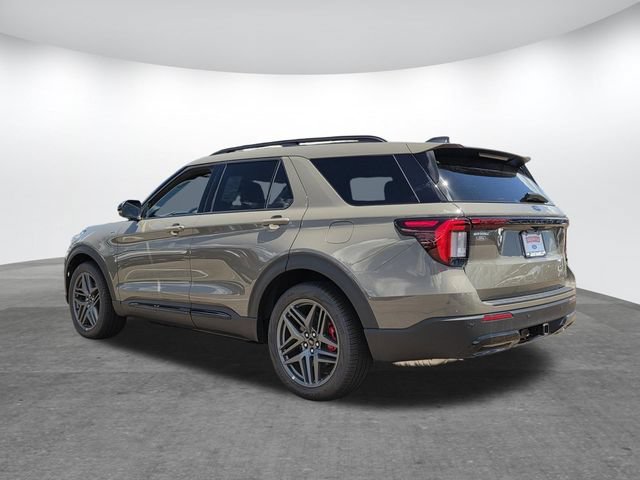 New 2026 Ford Explorer ST-Line w/ ST-Line Street Pack RWD image 3