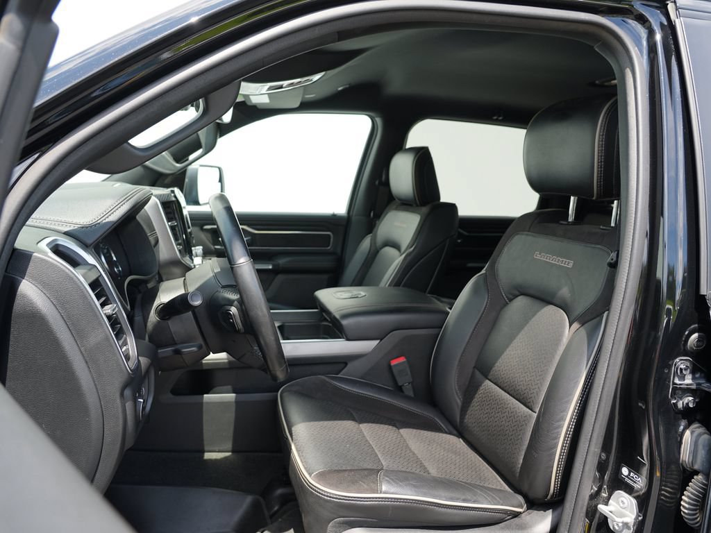Used 2023 RAM 1500 Laramie AWD/4WD image 12