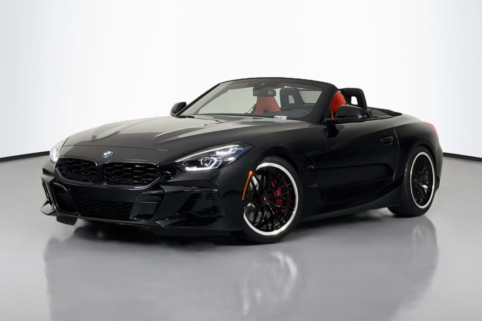 Used 2026 BMW Z4 M40i w/ Shadowloine Package RWD image 3