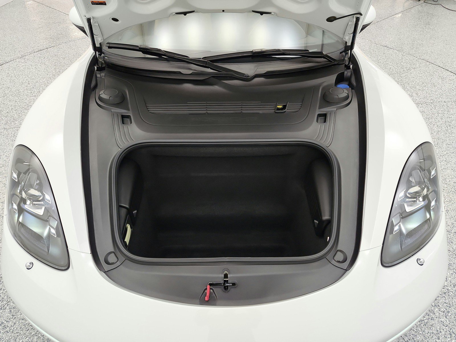 Used 2022 Porsche 718 Boxster RWD image 14