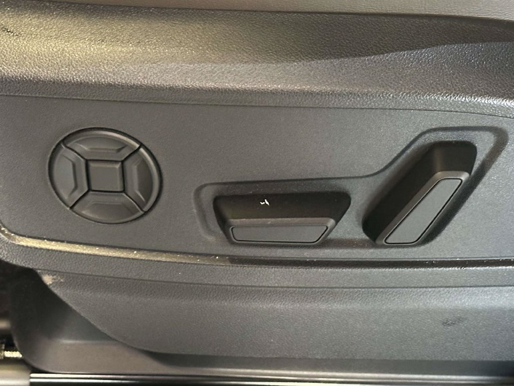 Used 2025 Audi Q5 Premium Plus w/ Premium Plus AWD/4WD image 20