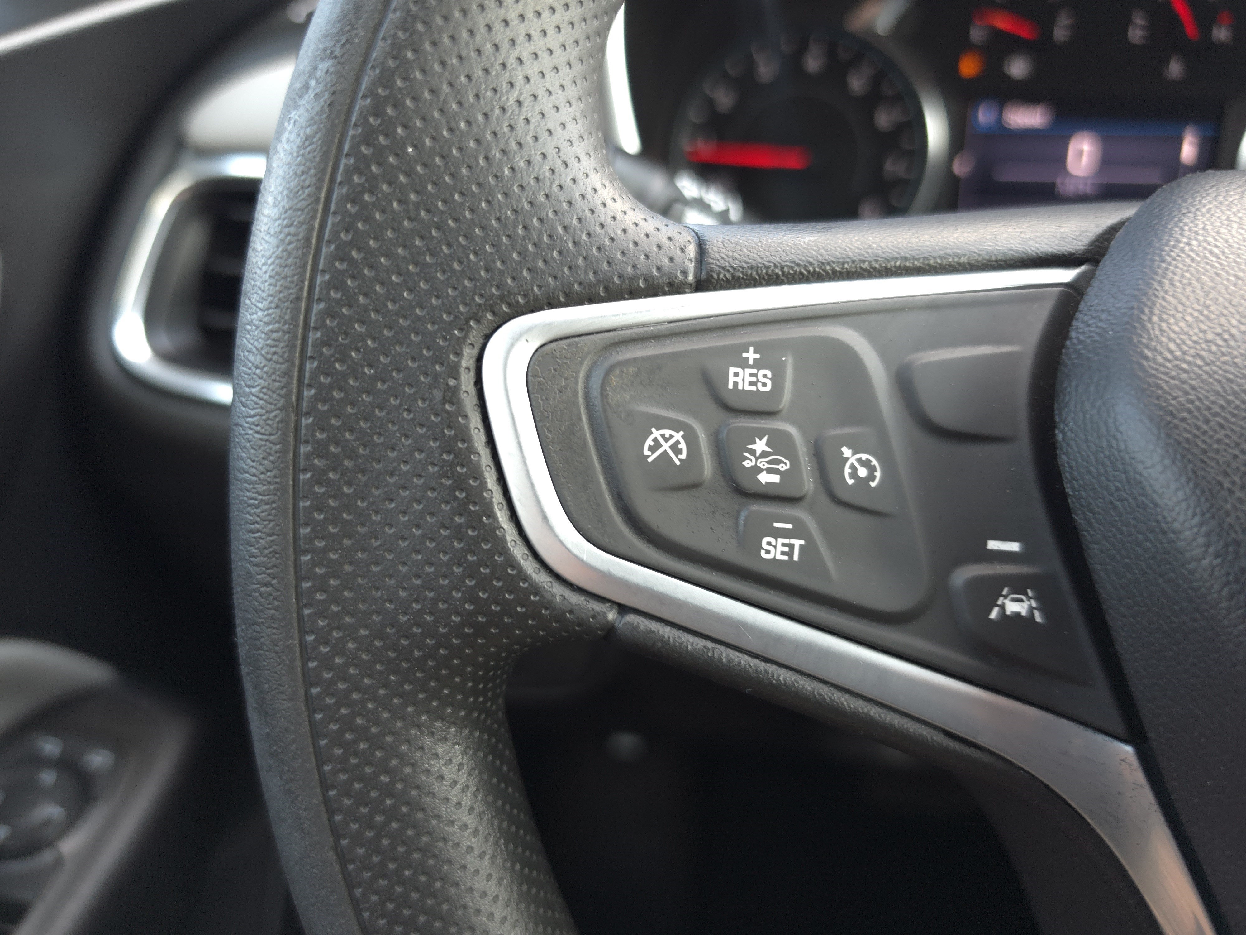 Used 2022 Chevrolet Equinox LS w/ LS Convenience Package FWD image 20