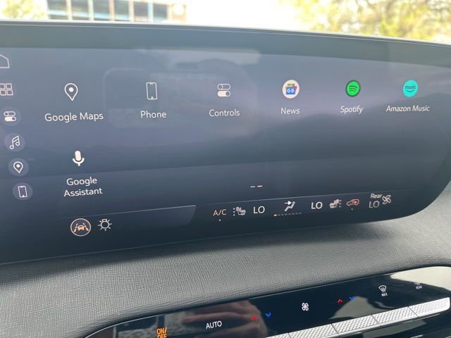 Used 2025 Buick Enclave Preferred FWD image 27