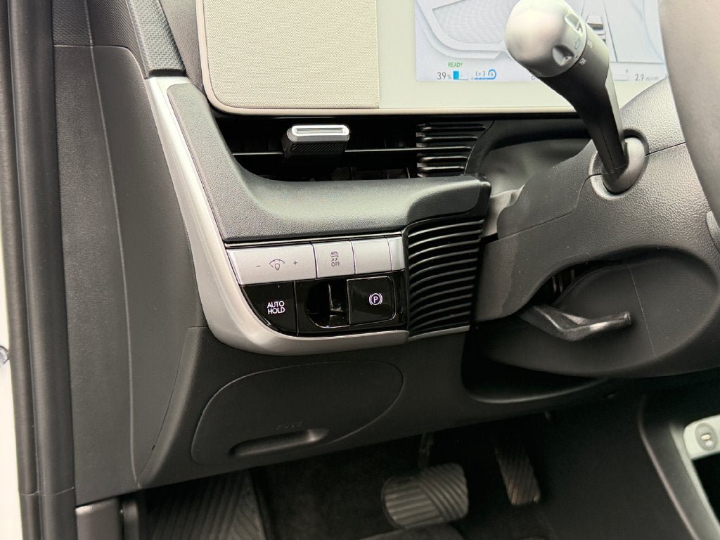 Used 2024 Hyundai Ioniq 5 SE AWD/4WD image 20