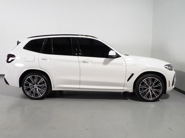 Used 2023 BMW X3 sDrive30i w/ M Sport Package image 5