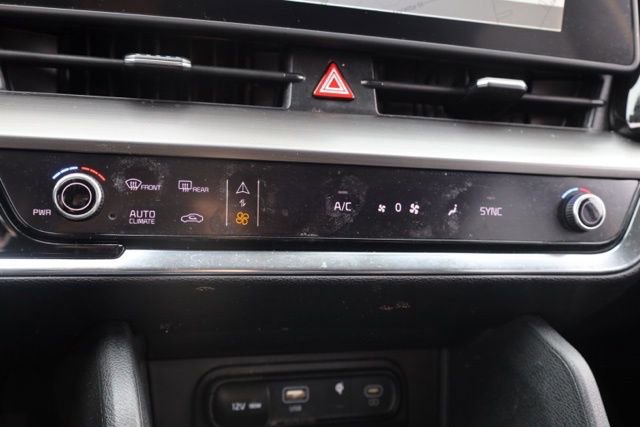 Used 2023 Kia Sportage EX image 30