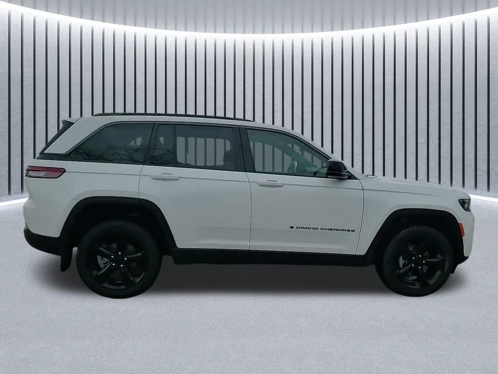 New 2026 Jeep Grand Cherokee Limited w/ Limited Altitude Package image 6