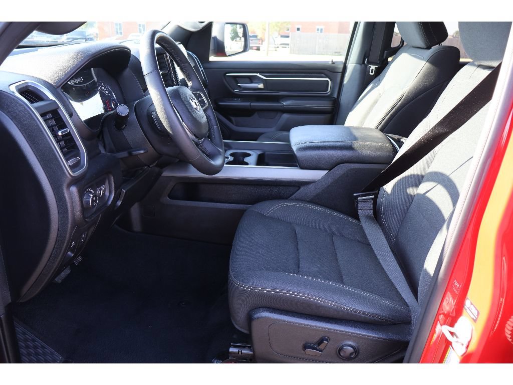 Used 2025 RAM 1500 Big Horn AWD/4WD image 29