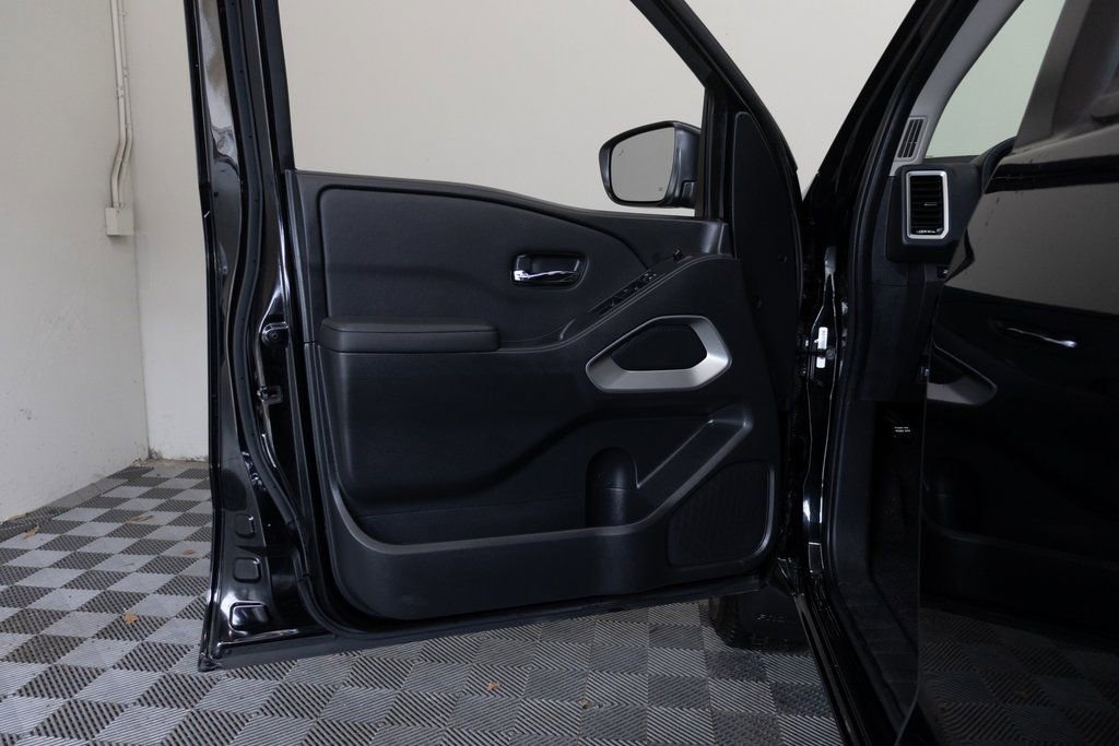 Used 2024 Nissan Frontier SV w/ SV Convenience Package RWD image 17