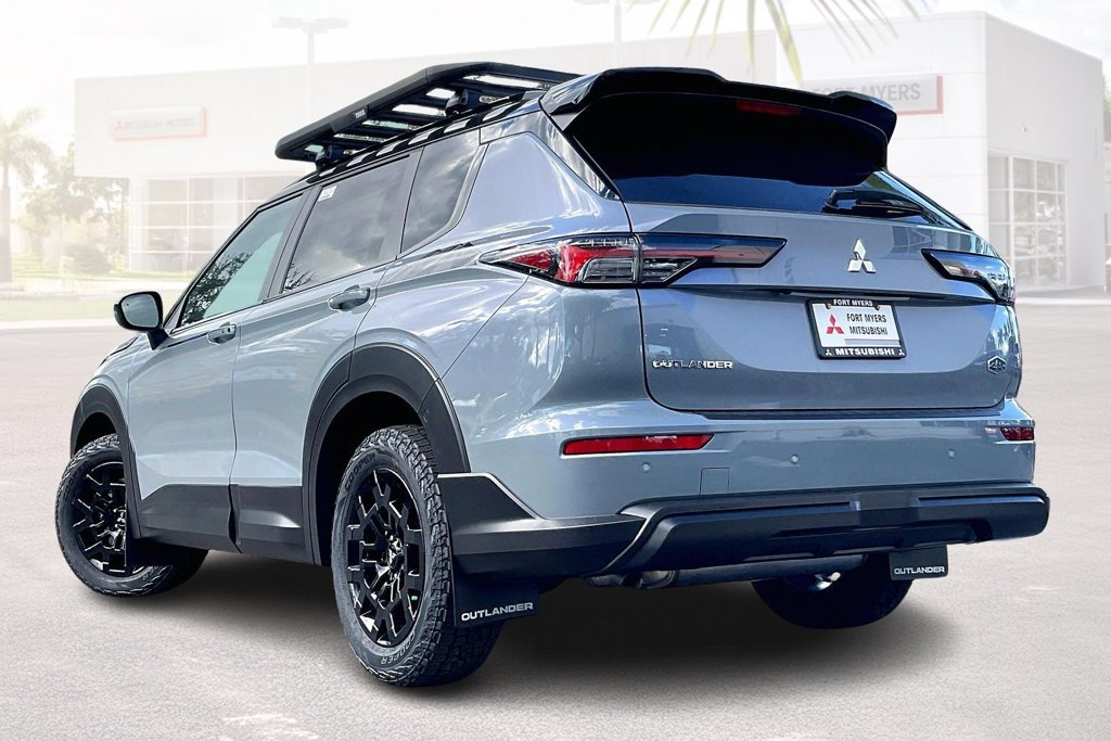 New 2026 Mitsubishi Outlander SE AWD/4WD image 3