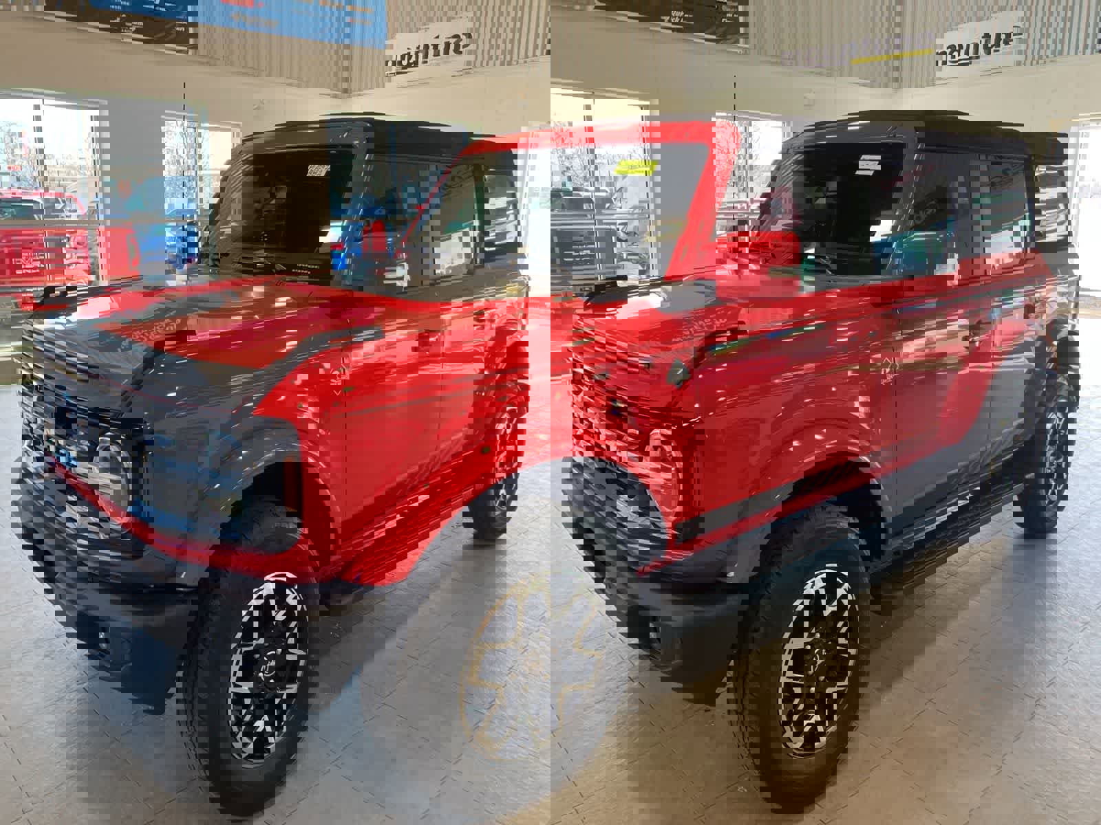 Used 2023 Ford Bronco Outer Banks image 1