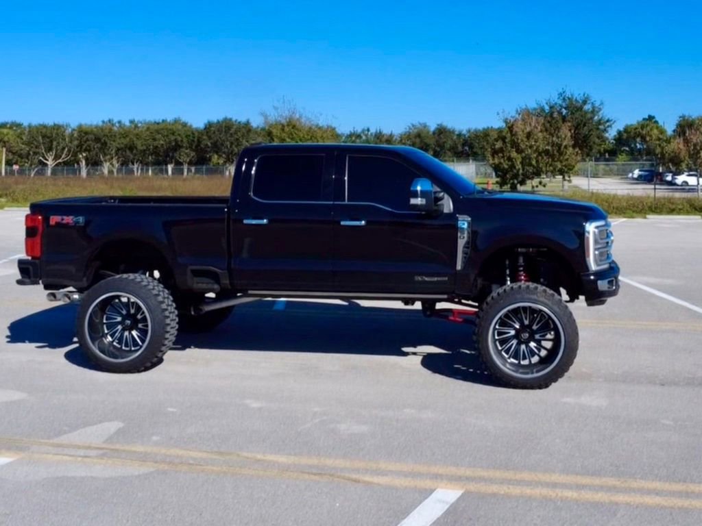 Used 2024 Ford F250 Platinum w/ FX4 Off-Road Package AWD/4WD image 27