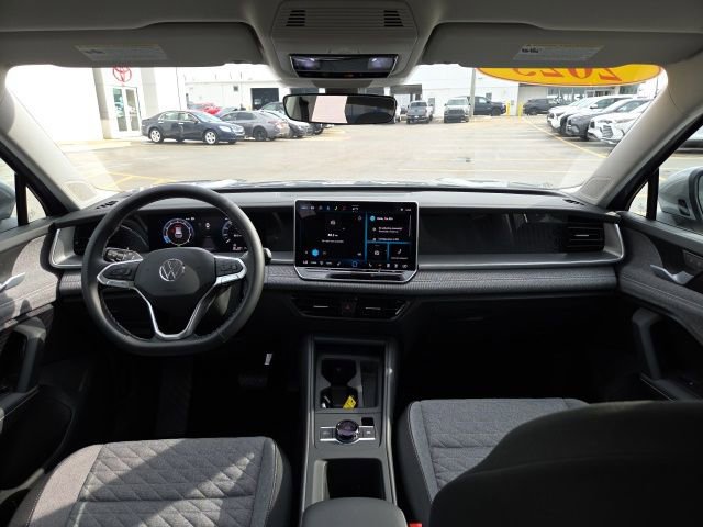 Used 2025 Volkswagen Tiguan S image 20