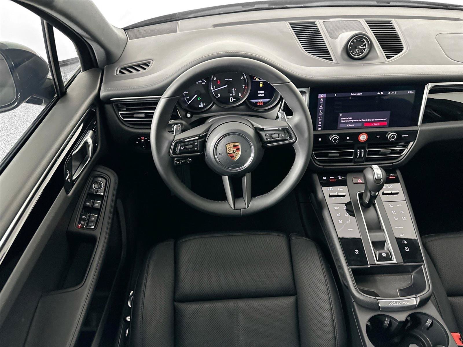 Certified 2026 Porsche Macan Turbo AWD/4WD image 12