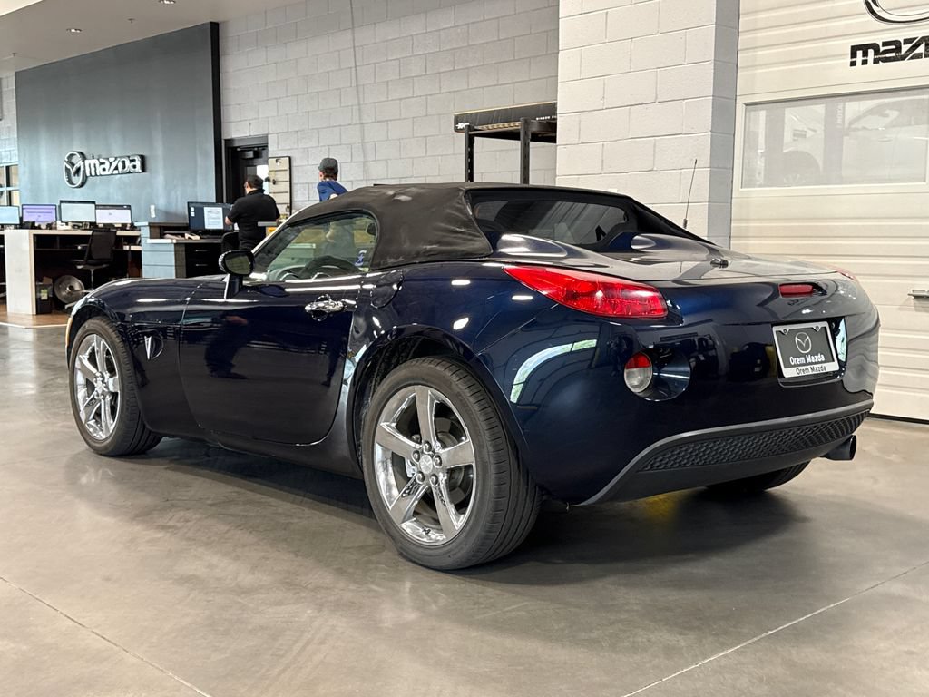 Used 2006 Pontiac Solstice Convertible w/ Premium Package RWD image 19