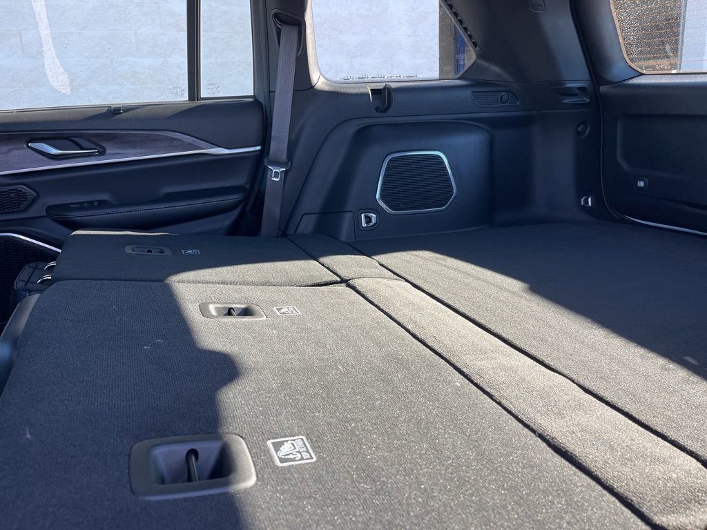 New 2025 Jeep Grand Cherokee Limited 4xe image 30