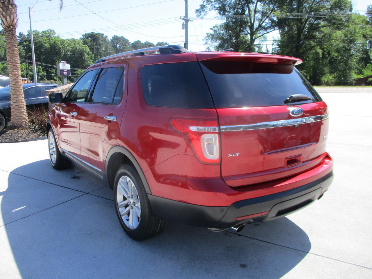 Used 2012 Ford Explorer XLT FWD image 9
