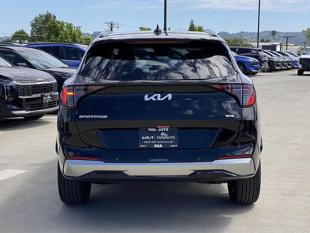 New 2026 Kia Sportage EX FWD image 5