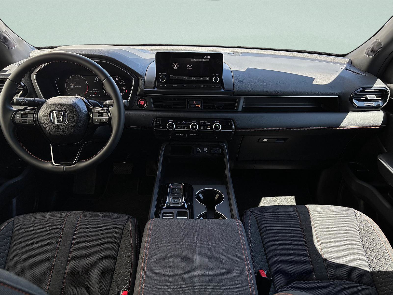 Certified 2025 Honda Pilot Sport image 28