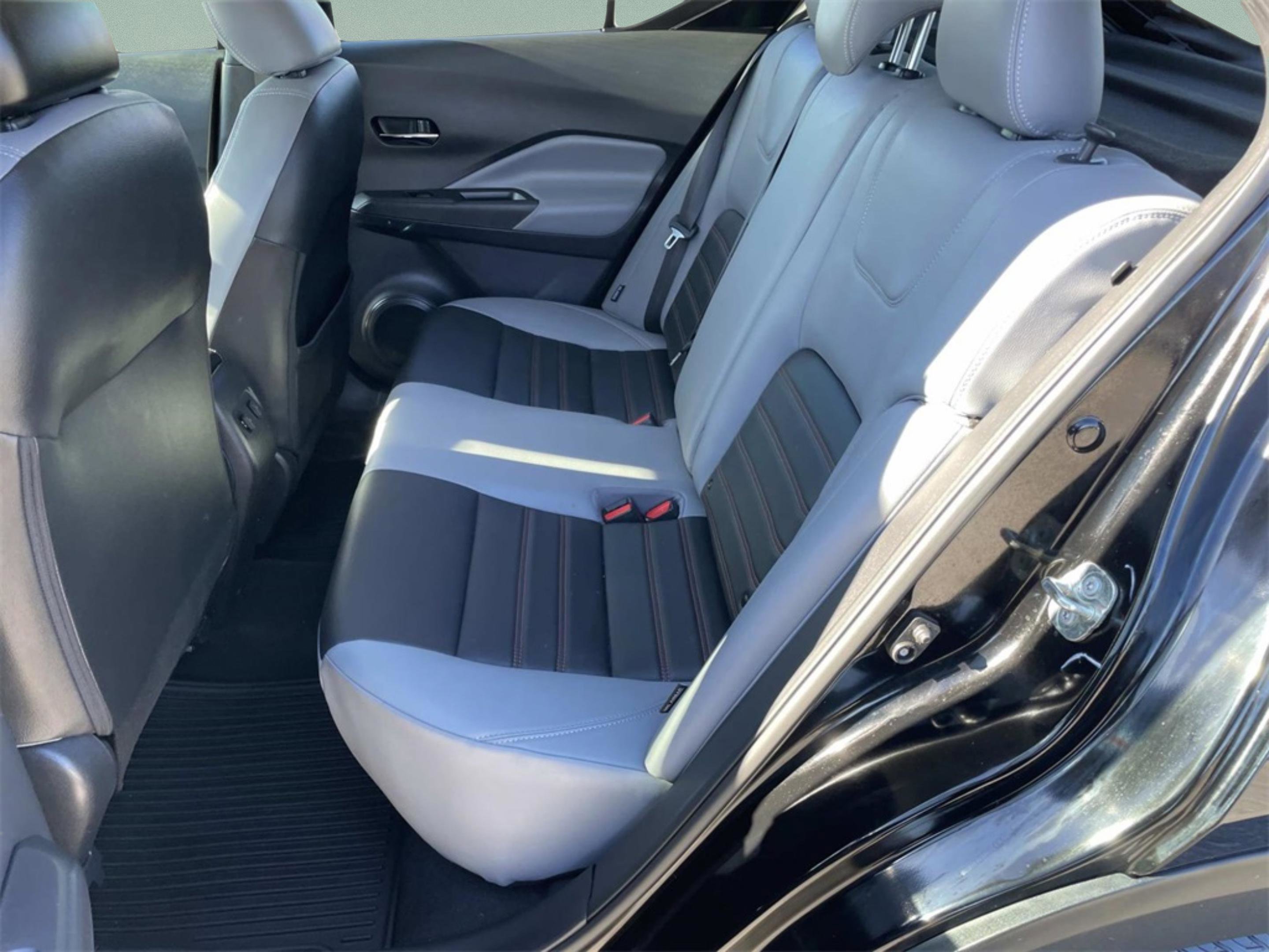 Used 2021 Nissan Kicks SR w/ SR Premium Package image 25