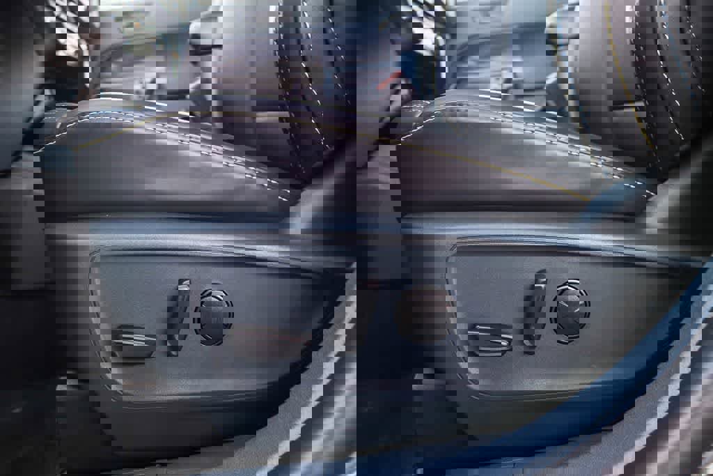 New 2026 Ford Maverick Lobo image 19