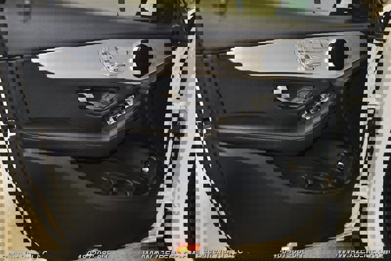 Used 2019 Mercedes-Benz GLC 300 image 33