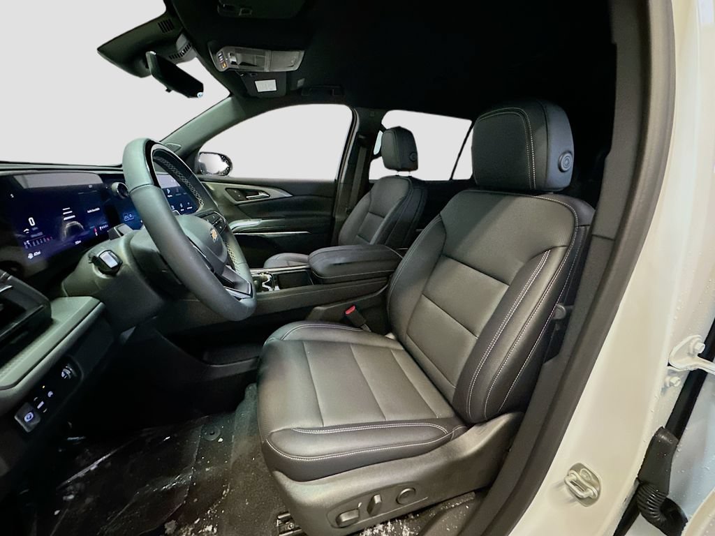 New 2026 Chevrolet Traverse LT w/ Enhanced Driving Package FWD image 23