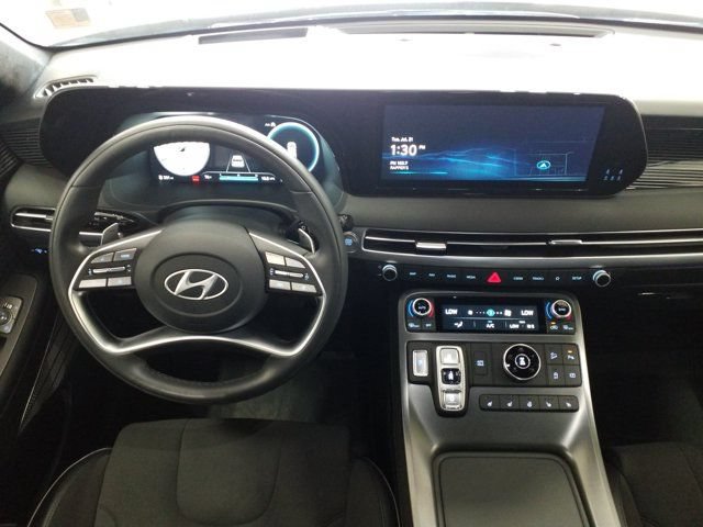 Certified 2025 Hyundai Palisade Calligraphy AWD/4WD image 3