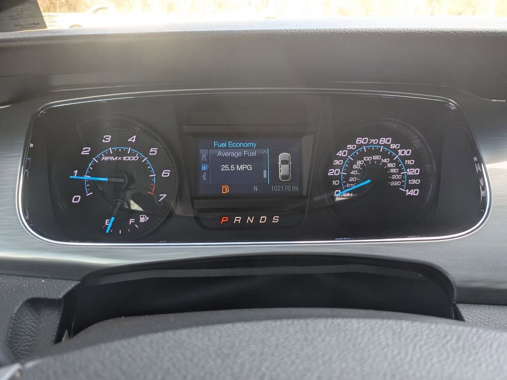 Used 2018 Ford Taurus SEL image 20