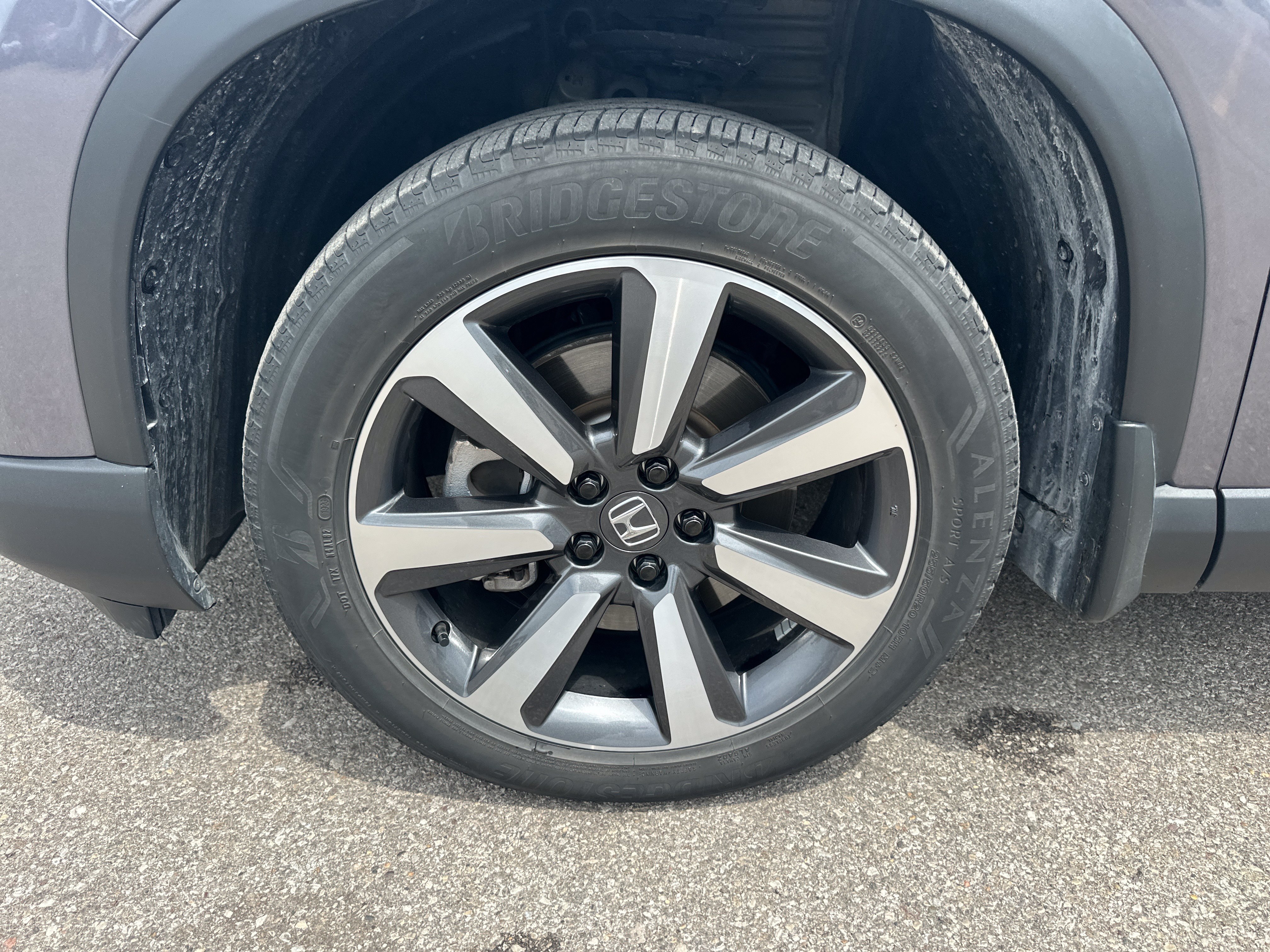Used 2023 Honda Pilot Touring image 7