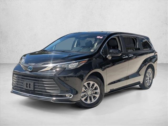 Used 2024 Toyota Sienna XLE