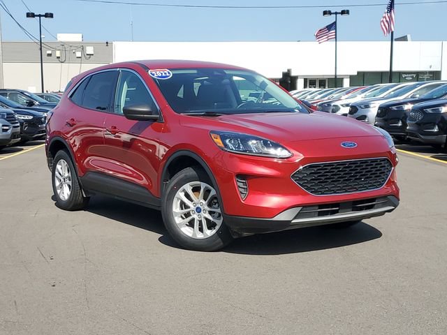 Certified 2022 Ford Escape SE w/ Convenience Package AWD/4WD image 1