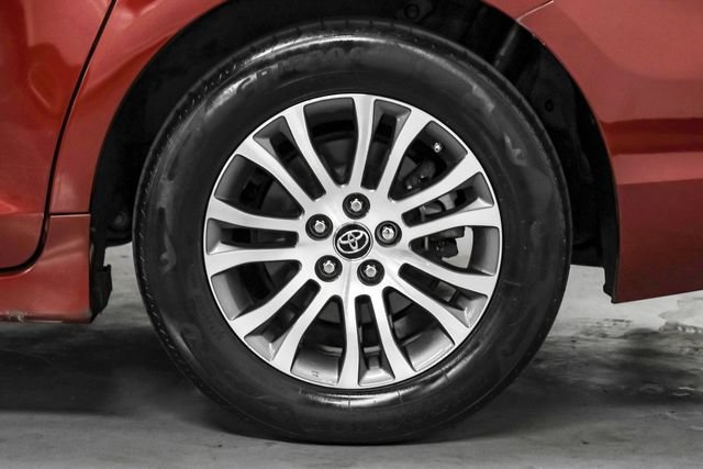 Used 2019 Toyota Sienna XLE Premium FWD image 49
