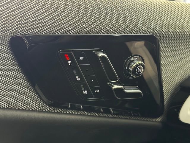 New 2026 Cadillac Optiq Sport 2 image 37