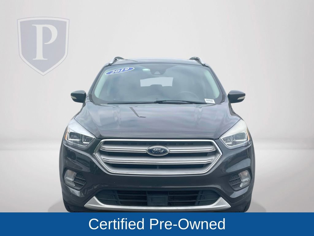 Used 2019 Ford Escape Titanium image 3